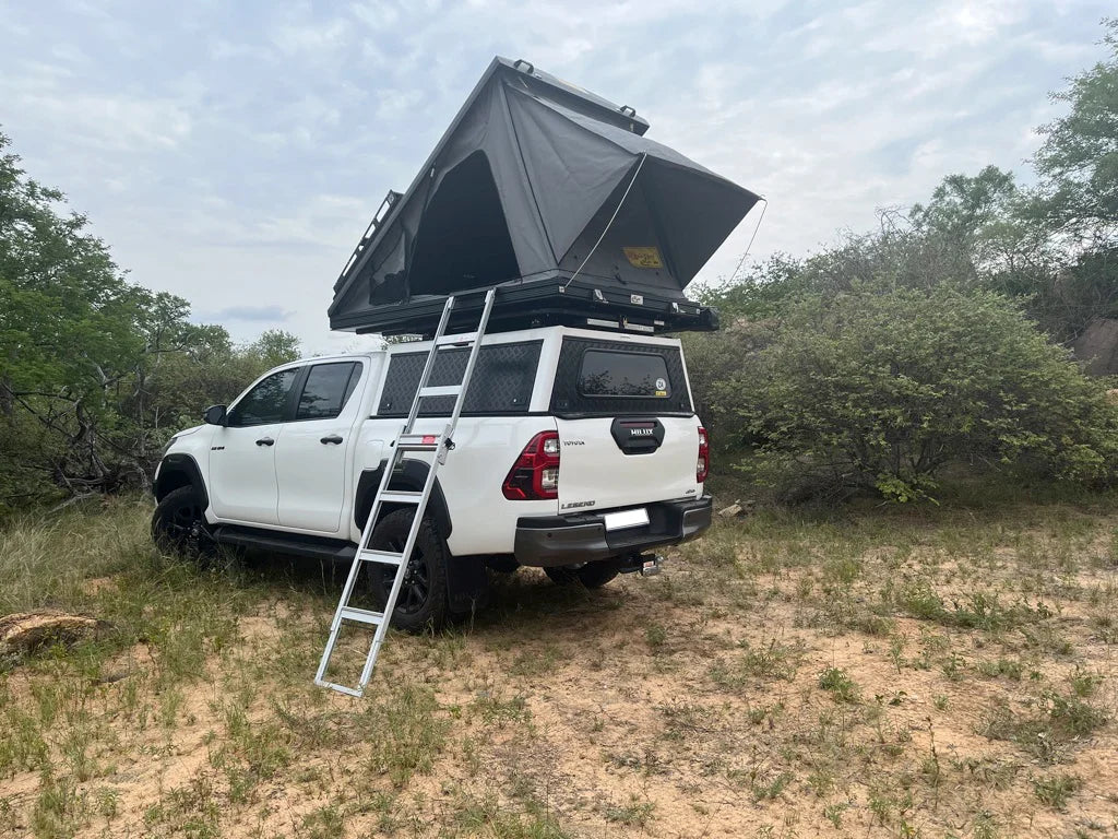 EEZI-AWN BLADE 40th Edition Including Roof Rack