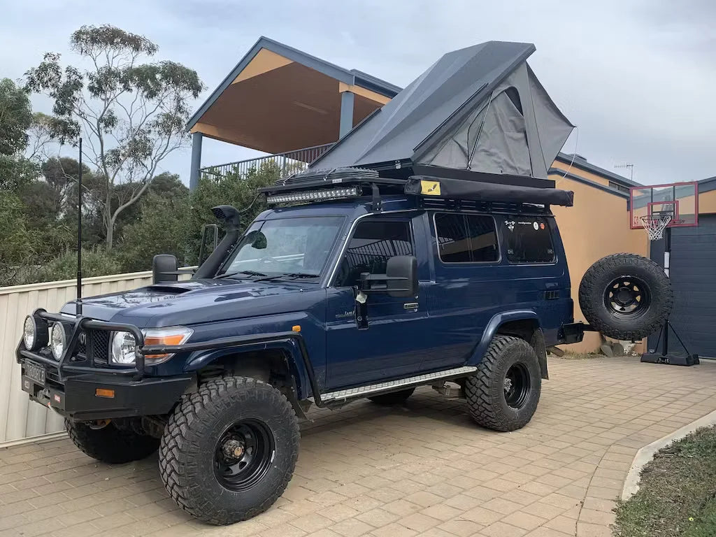 EEZI-AWN BLADE Roof Tent