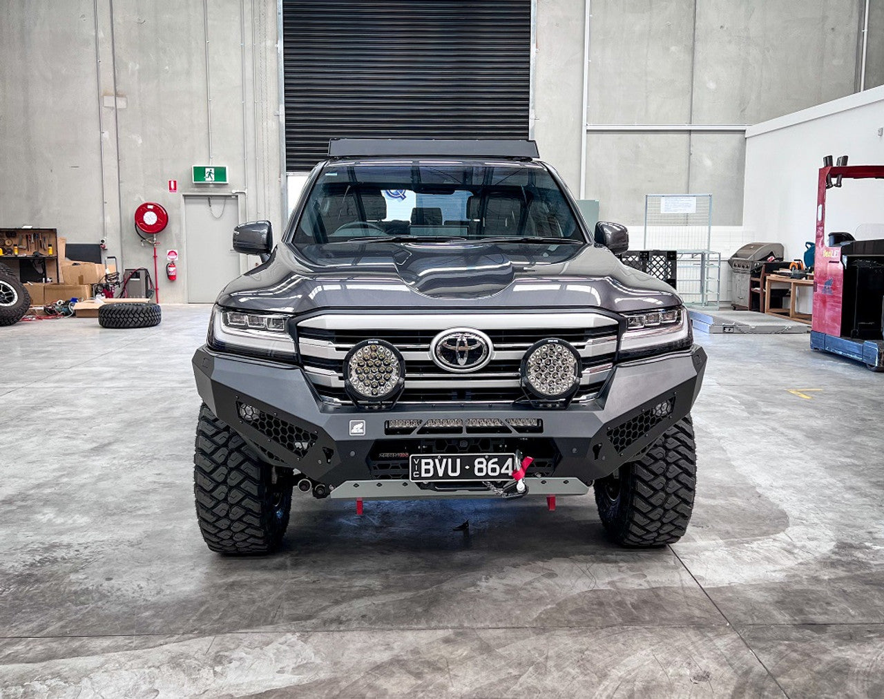 Toyota LC300 Series Offroad Animal Predator Bull bar, Suitable for 2021 on