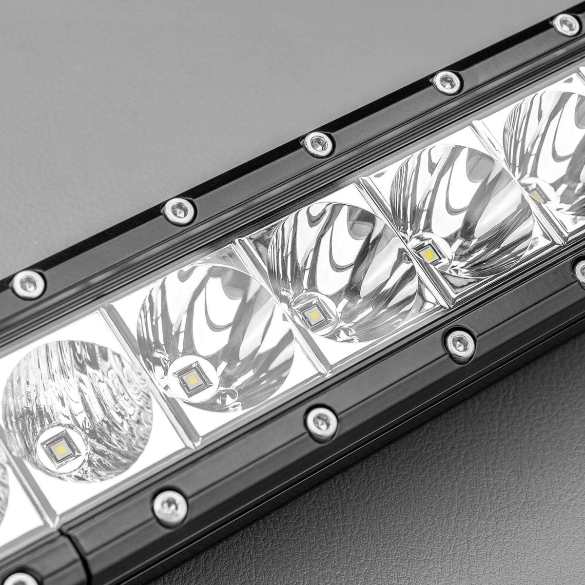 STEDI ST3301 PRO 24.5 INCH 16 LED LIGHT BAR